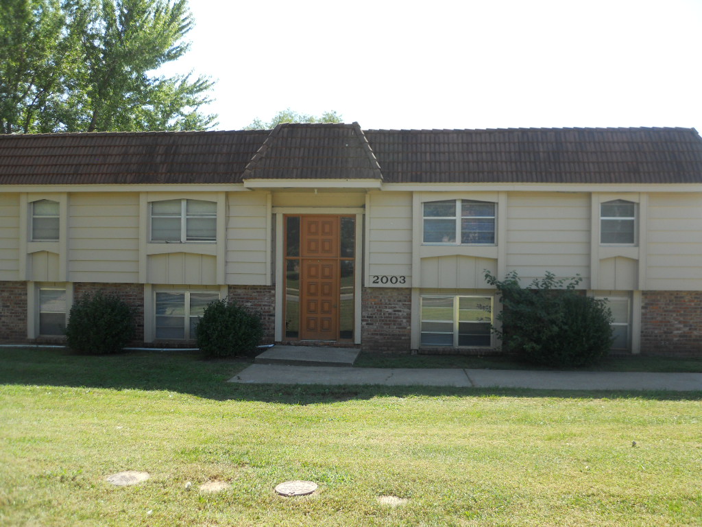 2004 West 27th Street